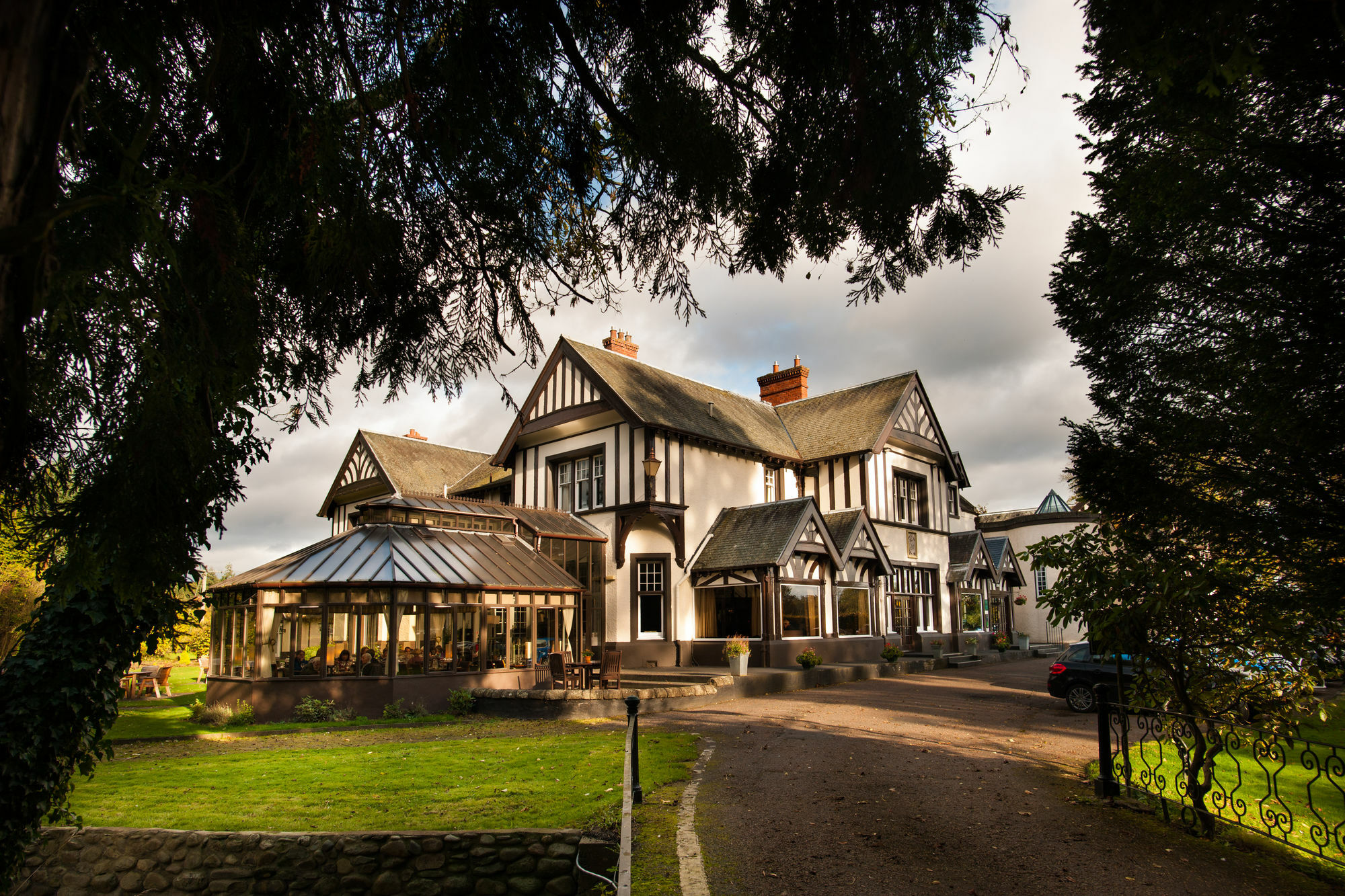 Leonardo Boutique Huntingtower Perth Guest House Exterior photo